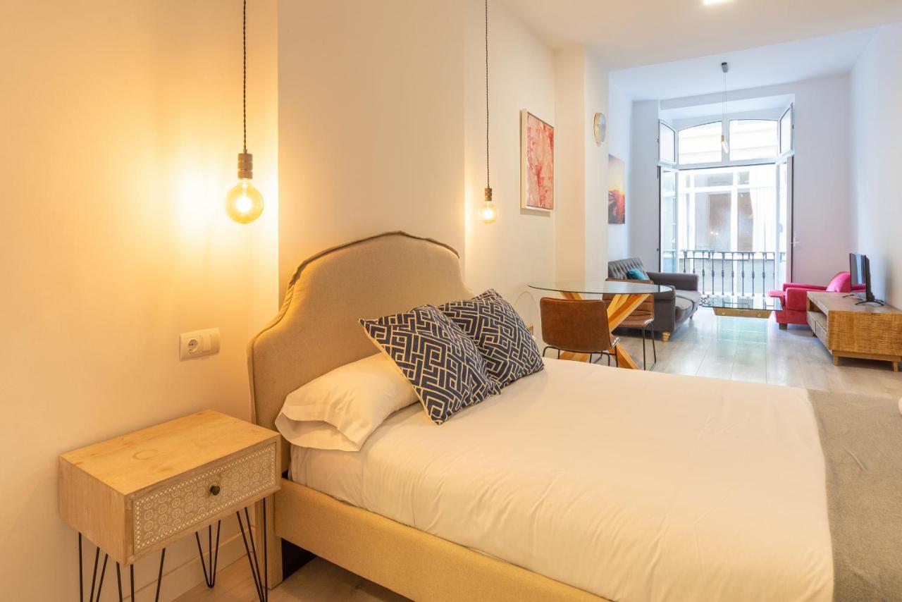 マラガUrbe10 Plaza De La Constucion Premium Loftアパートメント エクステリア 写真