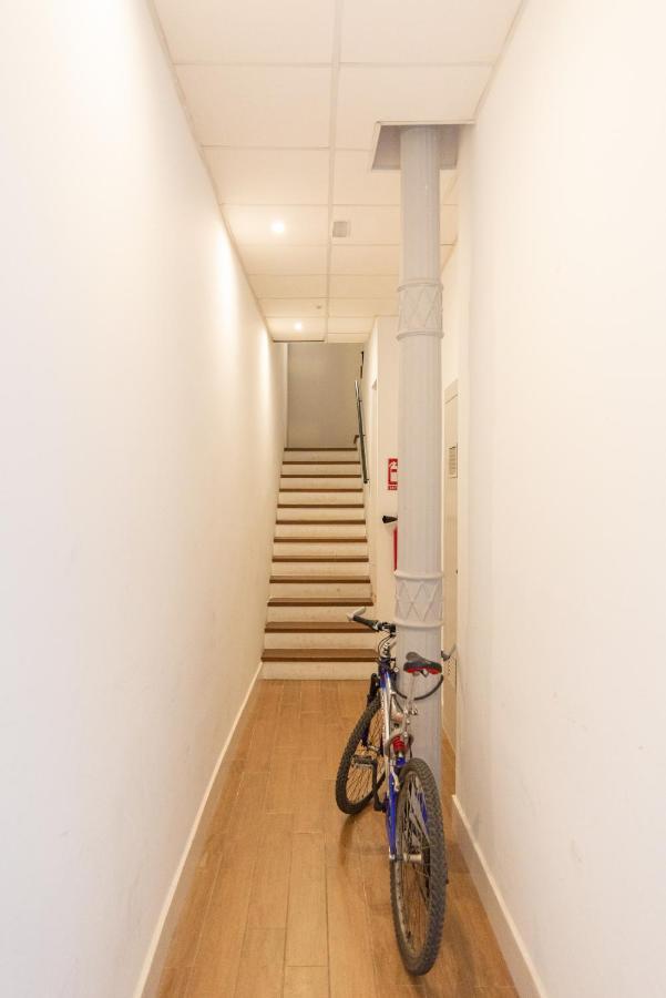 マラガUrbe10 Plaza De La Constucion Premium Loftアパートメント エクステリア 写真